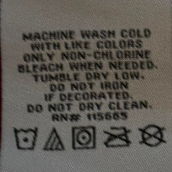 Sanrio Hello Kitty Women's Red and White Sweatshirt RN#115665 Size Medium - Picture 5 of 8